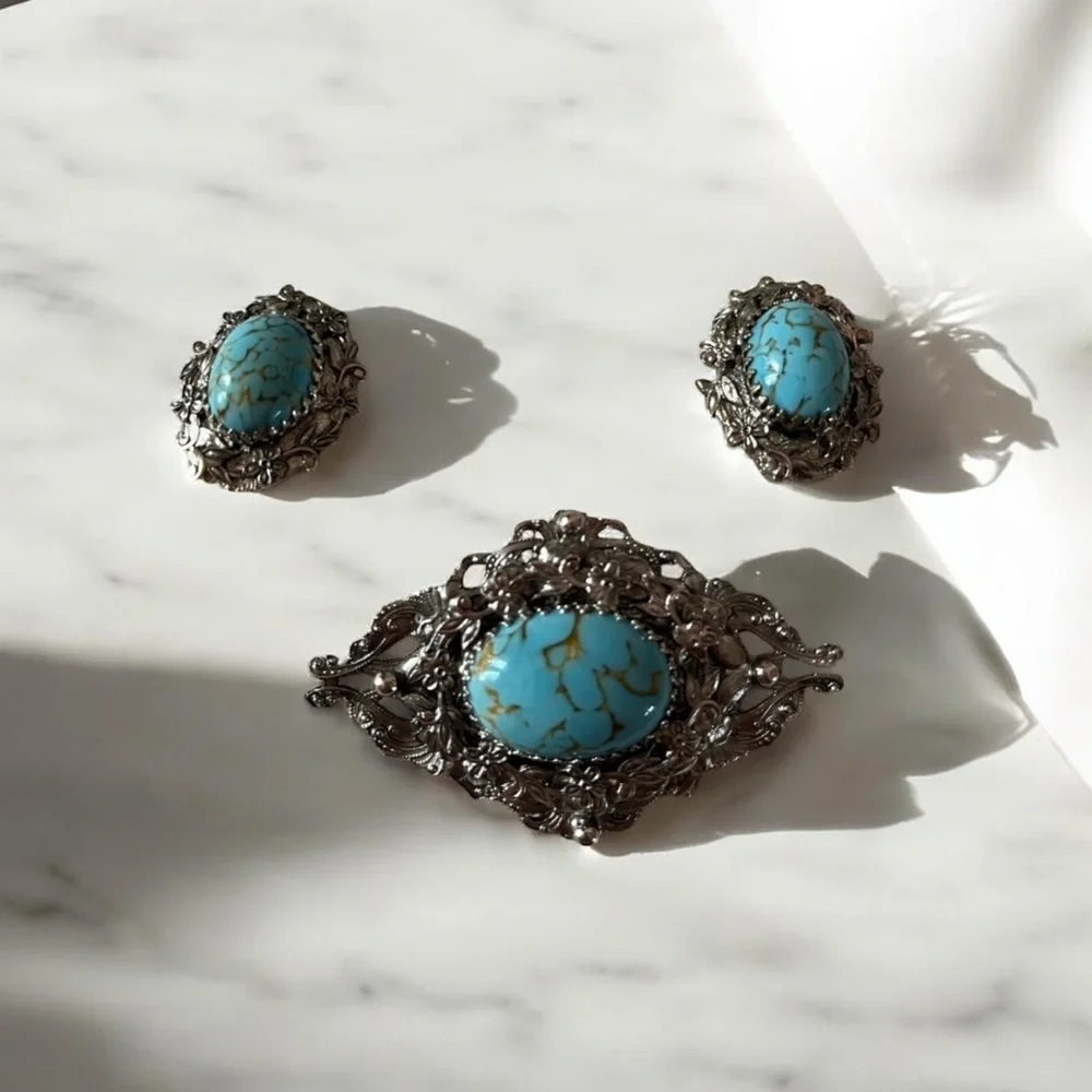 Vintage Whiting and Davis turquoise silver Brooch and Earrings Set, Rare Find..